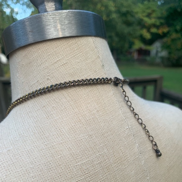 Anatomically Correct Heart Necklace - Picture 10 of 15